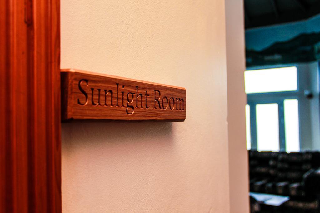 Sunshine Lodge: Your Home Away From Home モンテゴ・ベイ エクステリア 写真