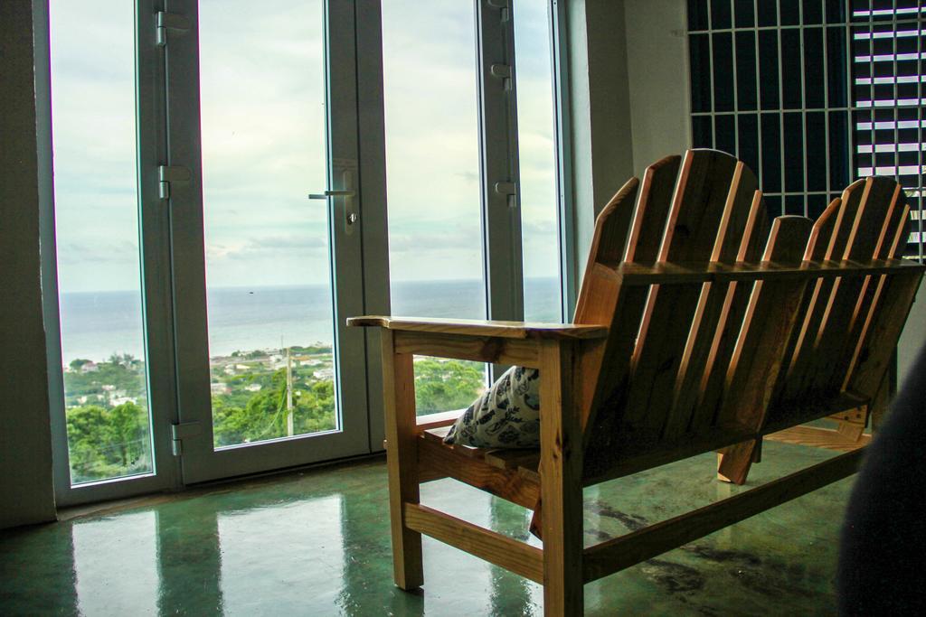 Sunshine Lodge: Your Home Away From Home モンテゴ・ベイ エクステリア 写真